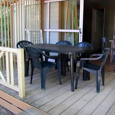Camping 3 Pièces Avec Terrasse à - Api-1-52-1395 *