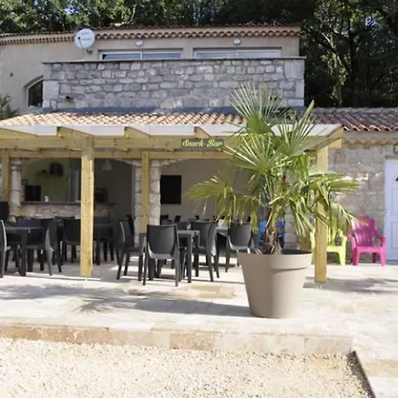 Camping 3 Pièces Avec Terrasse à - Api-1-52-1395