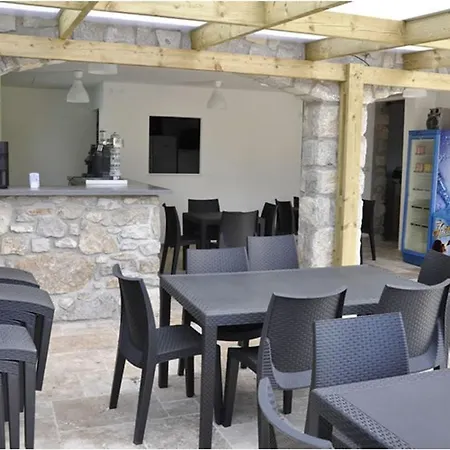 3 Pieces Avec Terrasse A - Api-1-52-1395 *